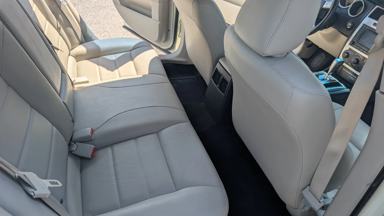 2006 Dodge Charger 6th Gen - Image 16 of 19