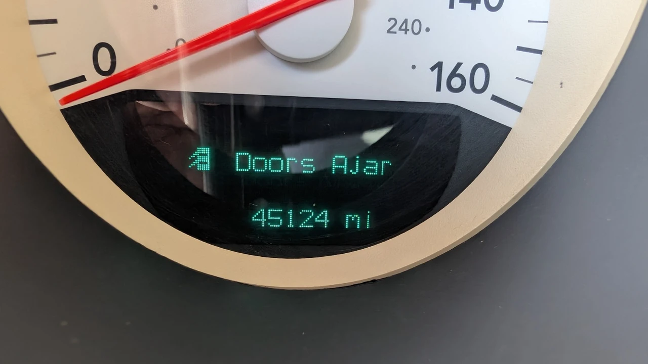 2006 Dodge Charger 6th Gen - Image 10 of 19