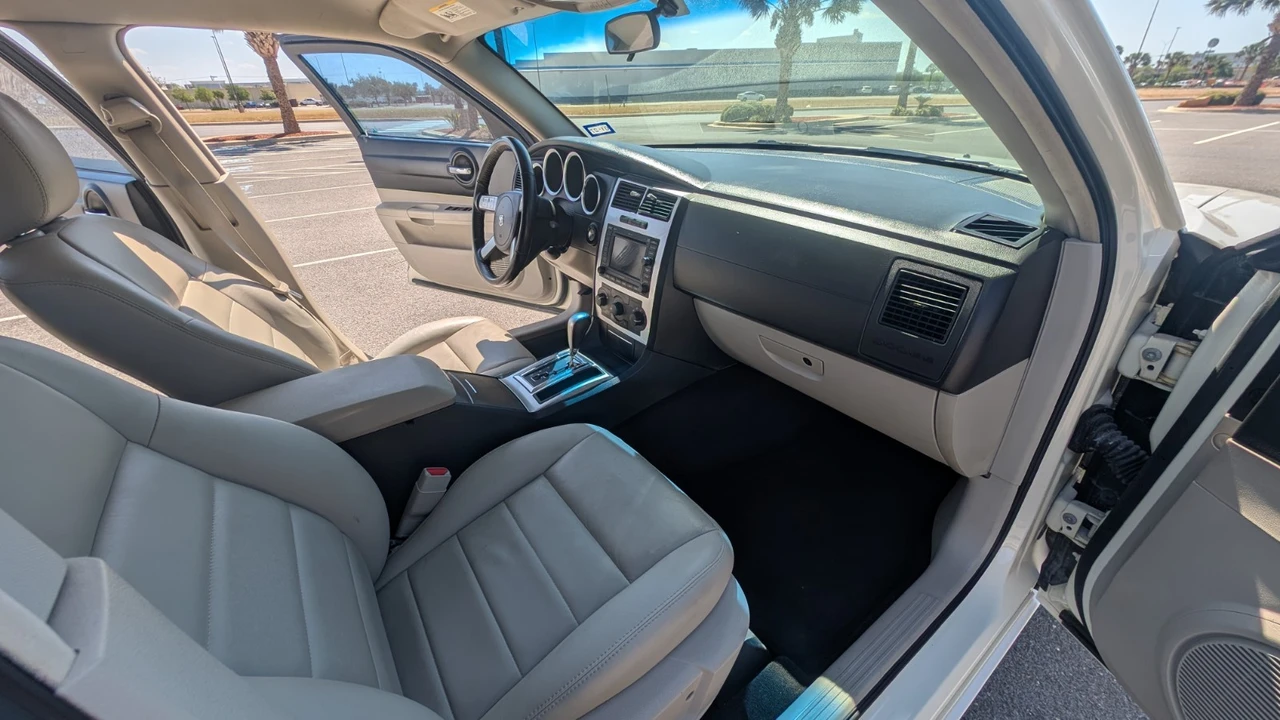 2006 Dodge Charger 6th Gen - Image 11 of 19
