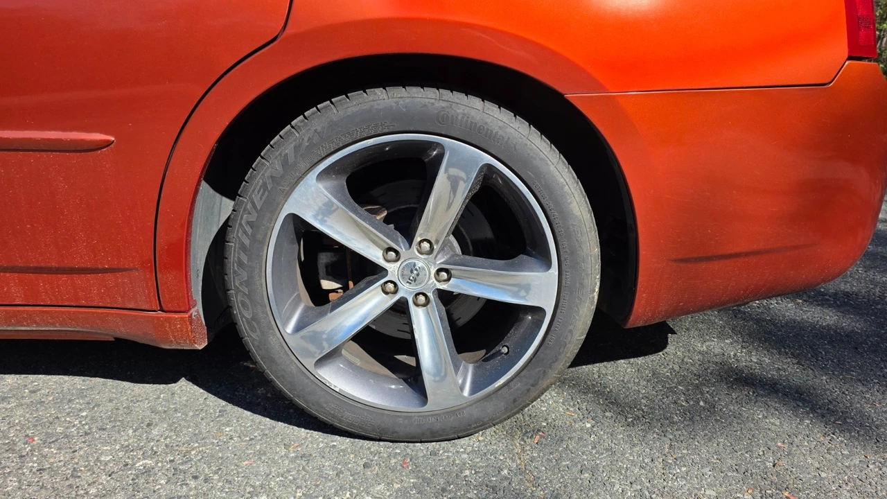 2006 Dodge Charger 6th Gen - Image 12 of 20