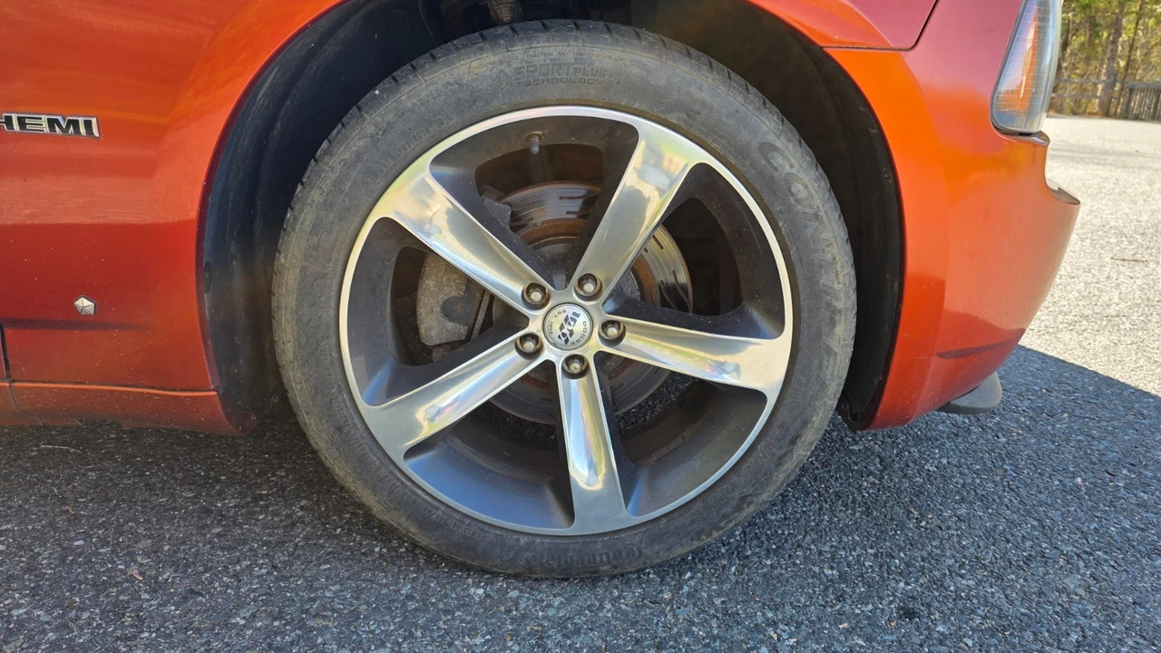2006 Dodge Charger 6th Gen - Image 14 of 20
