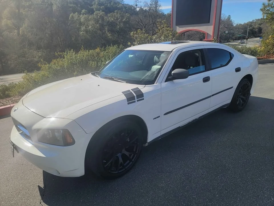 2006 Dodge Charger 6th Gen - Image 2 of 8