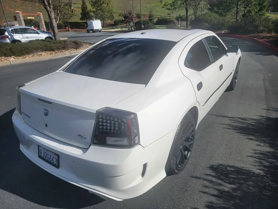 2006 Dodge Charger 6th Gen - Image 4 of 8