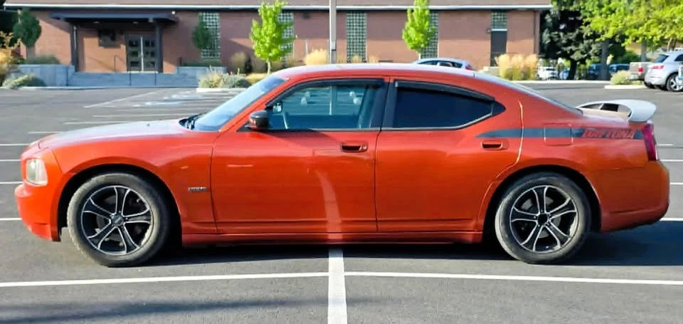 2006 Dodge Charger 6th Gen - Image 5 of 12