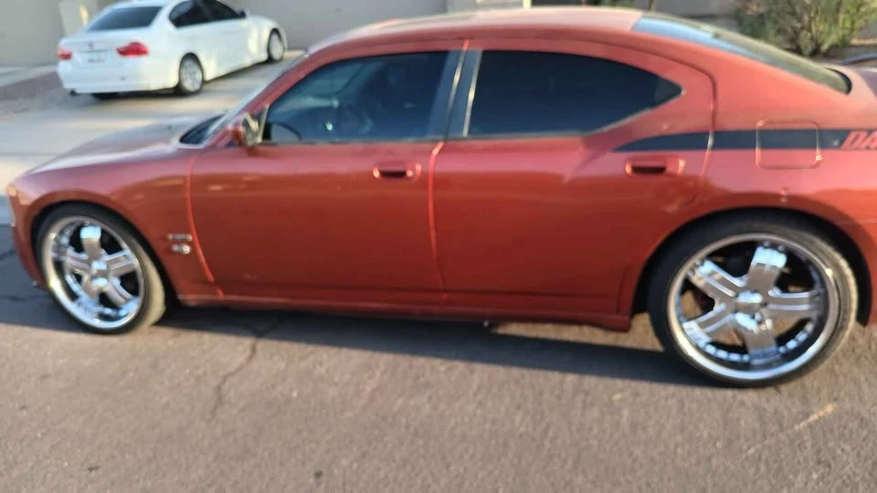 2006 Dodge Charger 6th Gen - Image 2 of 5