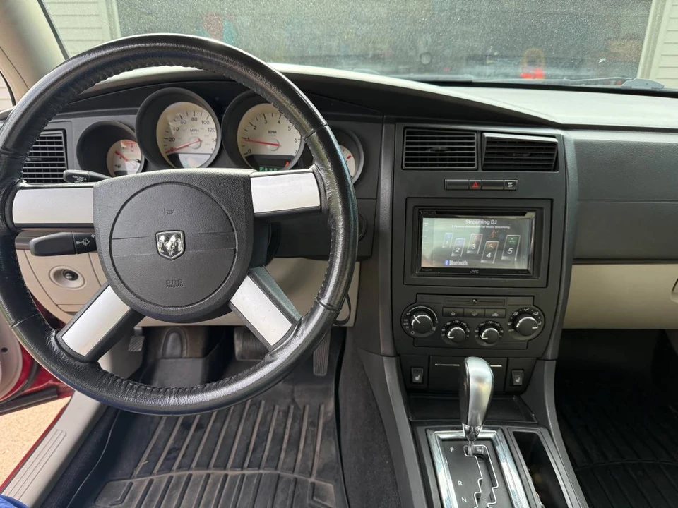 2006 Dodge Charger 6th Gen - Image 6 of 12