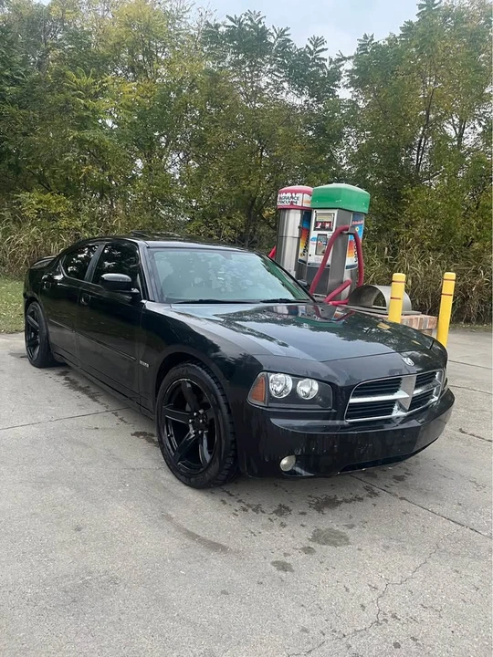 2006 Dodge Charger 6th Gen - Image 2 of 12