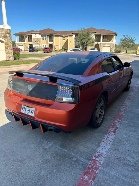 2006 Dodge Charger 6th Gen - Image 6 of 12