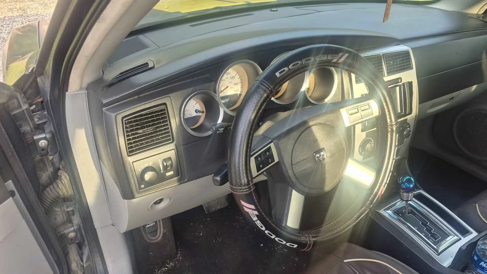 2006 Dodge Charger 6th Gen - Image 4 of 11