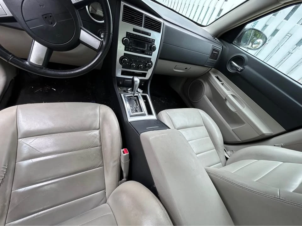 2006 Dodge Charger 6th Gen - Image 4 of 10
