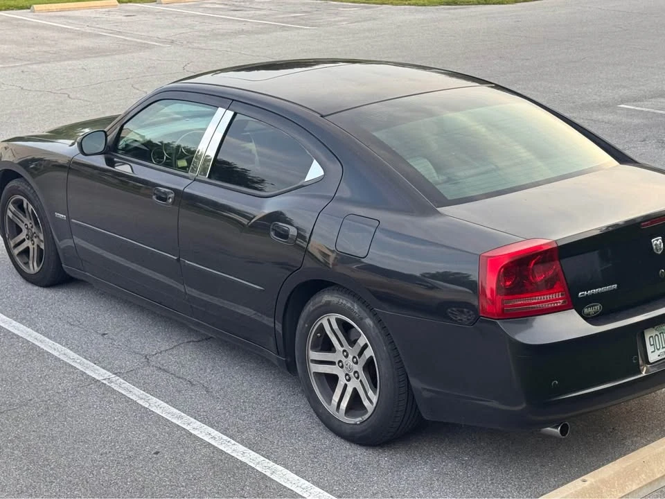 2006 Dodge Charger 6th Gen - Image 2 of 8