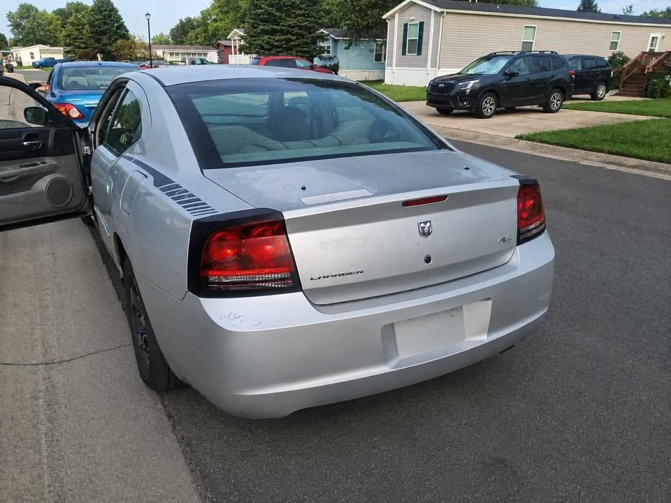 2006 Dodge Charger 6th Gen - Image 4 of 7
