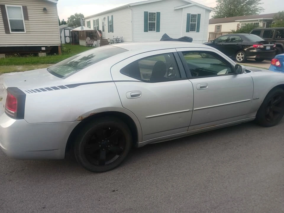 2006 Dodge Charger 6th Gen - Image 3 of 7