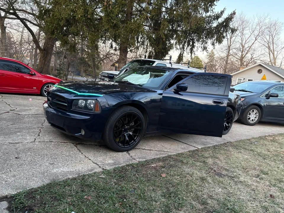 2006 Dodge Charger 6th Gen - Image 5 of 8