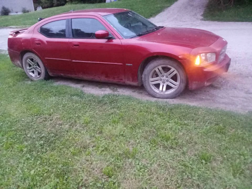 2006 Dodge Charger 6th Gen - Image 2 of 7