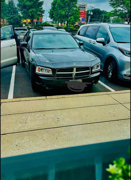 2006 Dodge Charger 6th Gen - Image 5 of 13