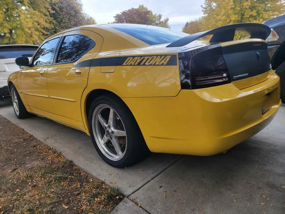 2006 Dodge Charger 6th Gen - Image 4 of 10