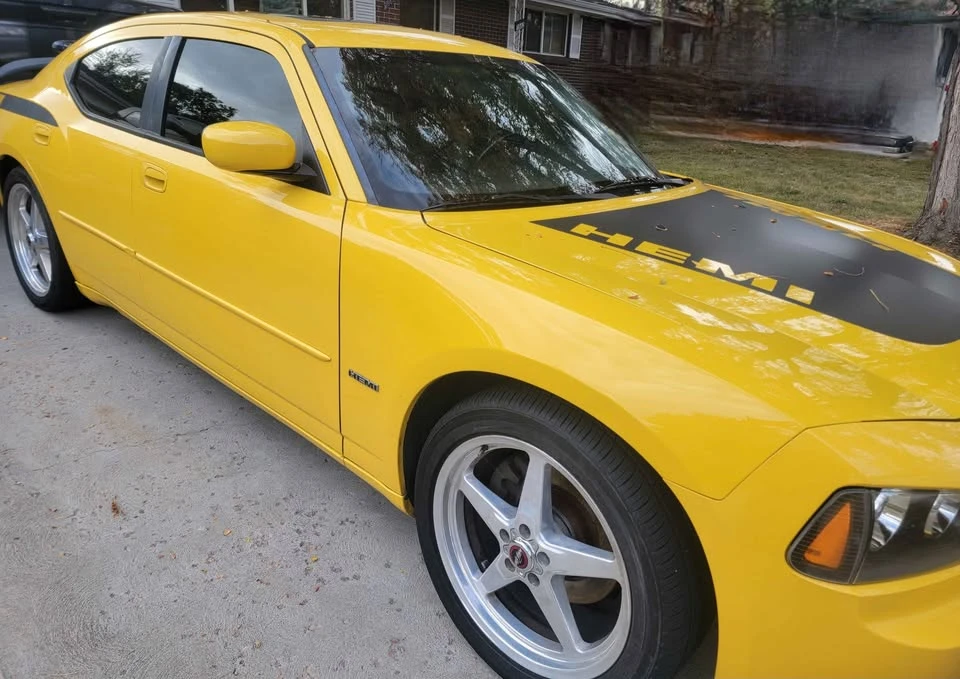 2006 Dodge Charger 6th Gen - Image 2 of 10