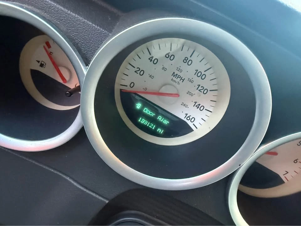 2006 Dodge Charger 6th Gen - Image 7 of 8
