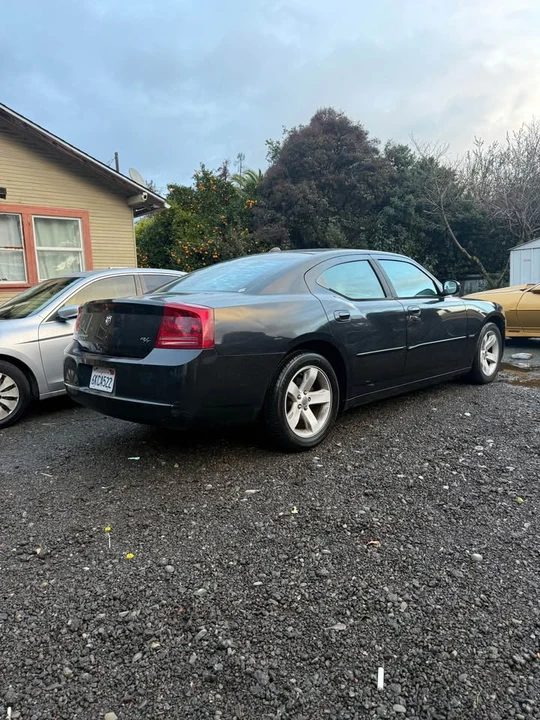 2006 Dodge Charger 6th Gen - Image 3 of 8