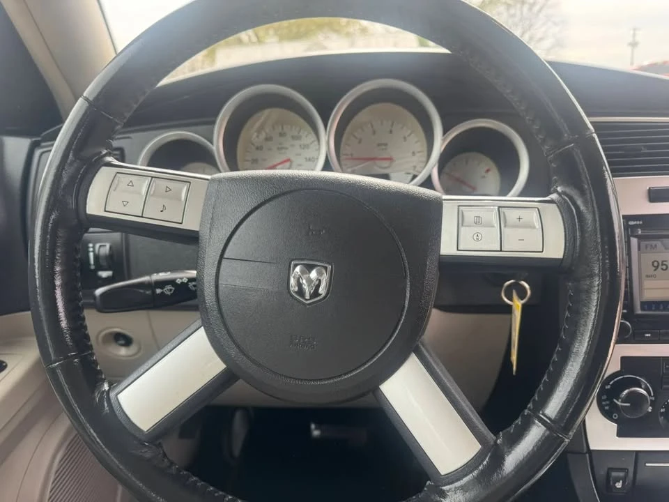 2006 Dodge Charger 6th Gen - Image 10 of 14