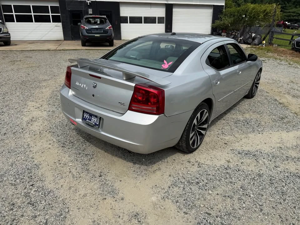 2006 Dodge Charger 6th Gen - Image 5 of 10