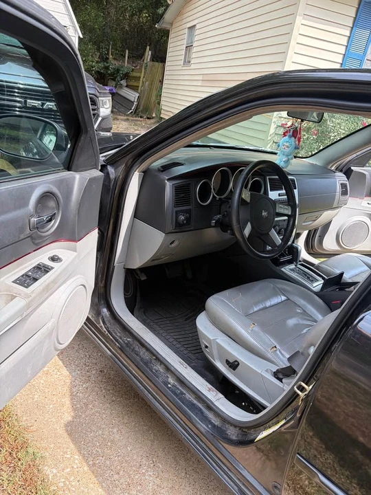 2006 Dodge Charger 6th Gen - Image 9 of 13