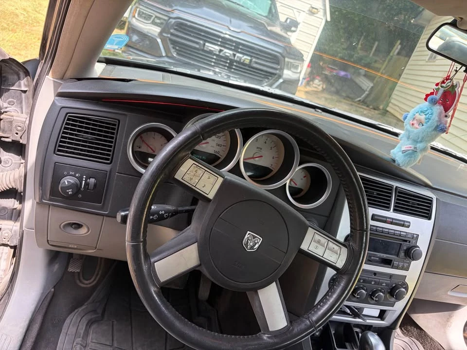 2006 Dodge Charger 6th Gen - Image 10 of 13