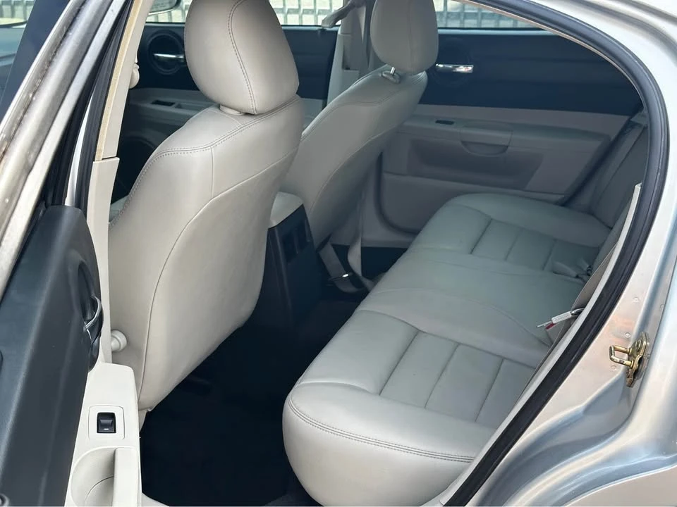 2006 Dodge Charger 6th Gen - Image 7 of 15
