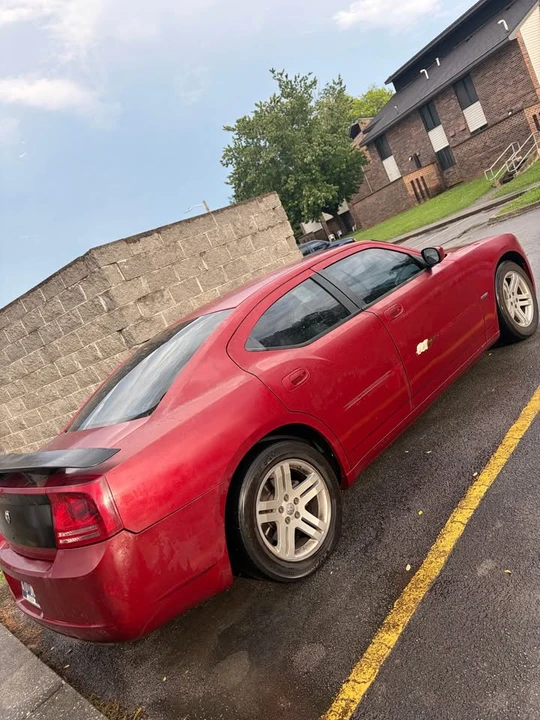 2006 Dodge Charger 6th Gen - Image 2 of 2