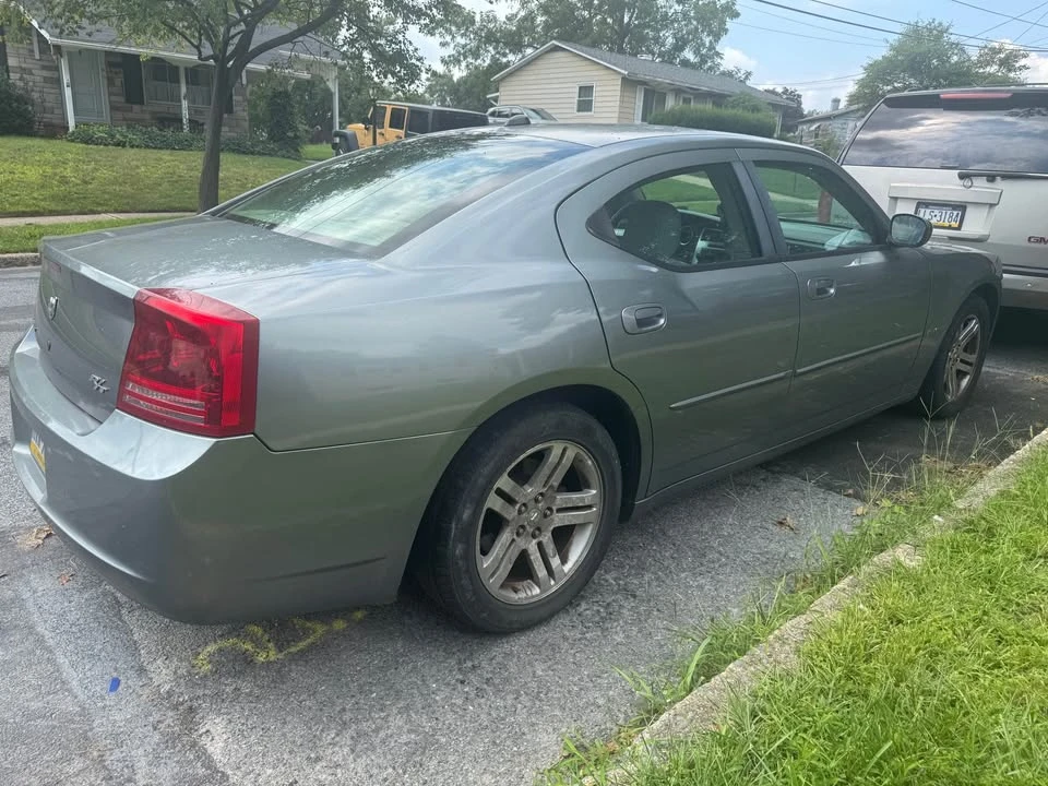 2006 Dodge Charger 6th Gen - Image 3 of 8