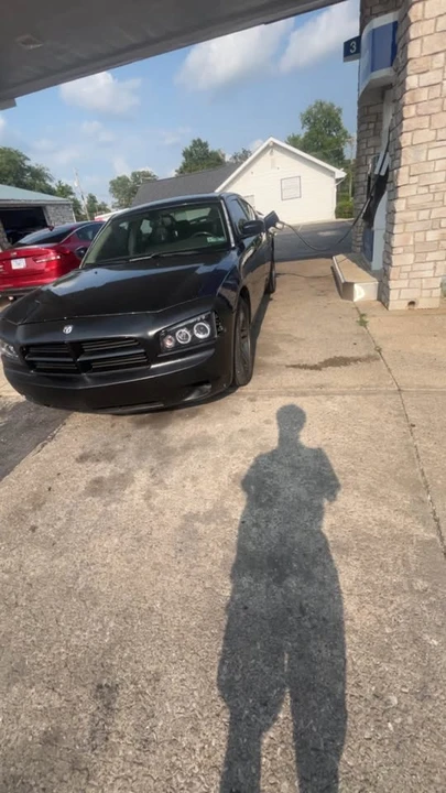 2006 Dodge Charger 6th Gen - Image 2 of 3
