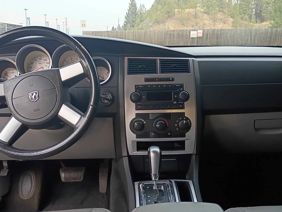2006 Dodge Charger 6th Gen - Image 8 of 13