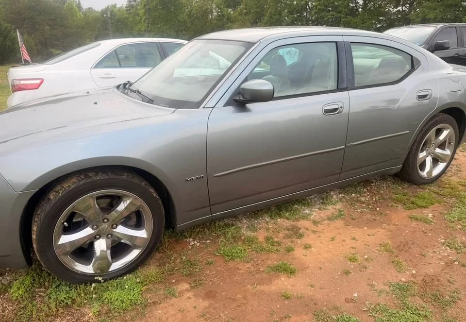 2006 Dodge Charger 6th Gen - Image 3 of 3