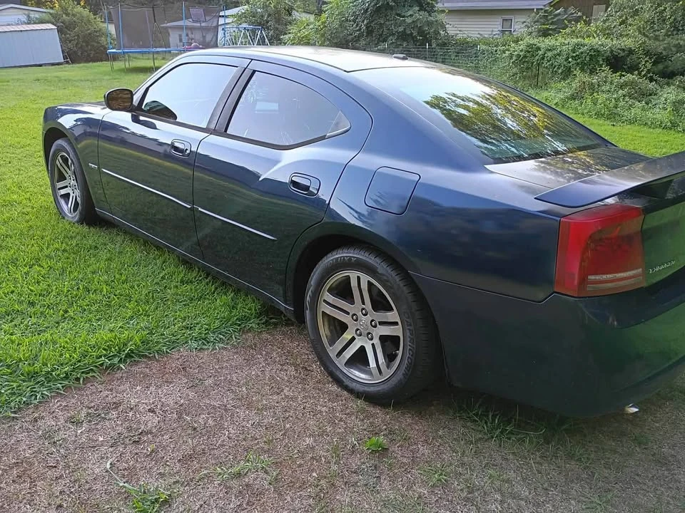 2006 Dodge Charger 6th Gen - Image 5 of 11