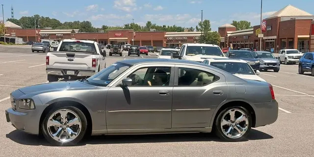 2006 Dodge Charger R/T Sedan 4D