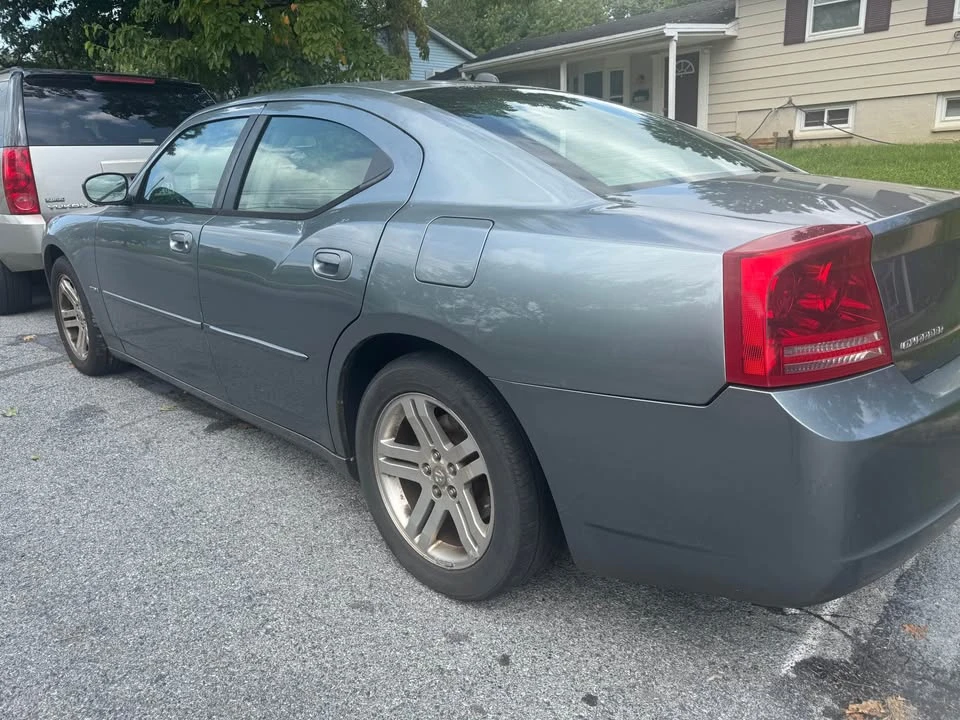 2006 Dodge Charger 6th Gen - Image 4 of 8