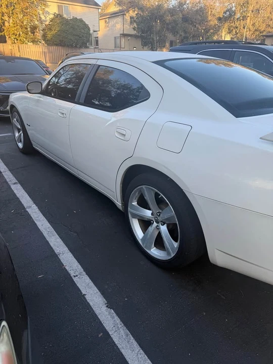 2006 Dodge Charger 6th Gen - Image 3 of 5