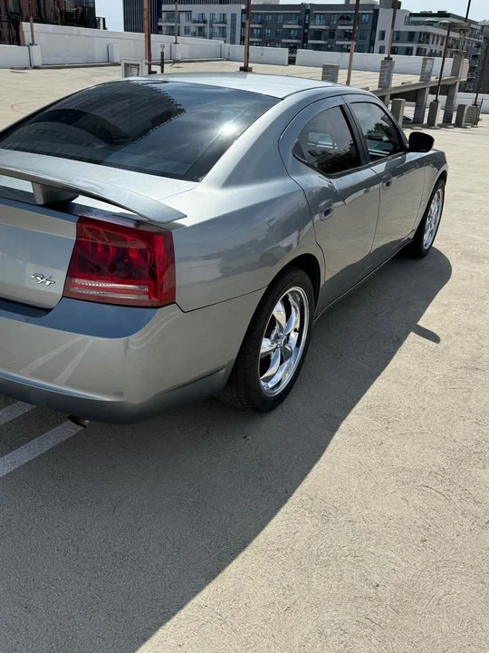 2006 Dodge Charger 6th Gen - Image 11 of 16