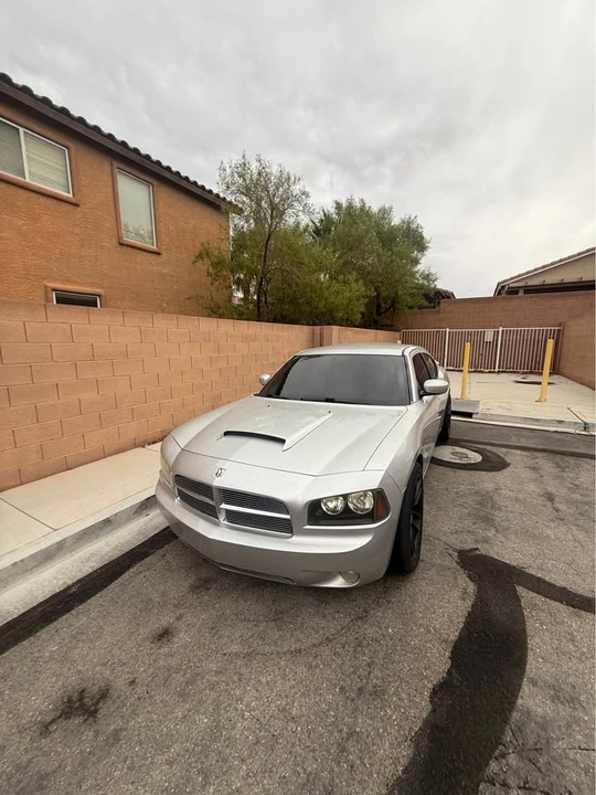 2006 Dodge Charger 6th Gen - Image 3 of 8