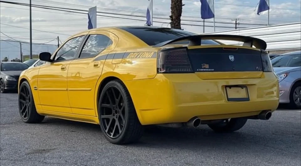 2006 Dodge Charger 6th Gen - Image 6 of 10