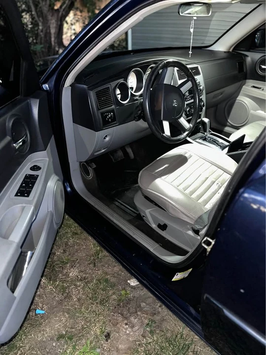 2006 Dodge Charger 6th Gen - Image 4 of 4