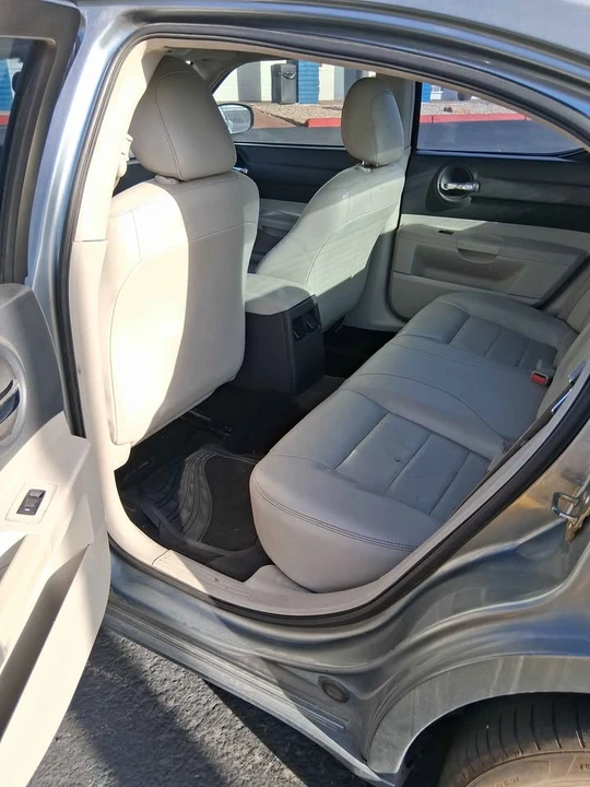 2006 Dodge Charger 6th Gen - Image 5 of 8