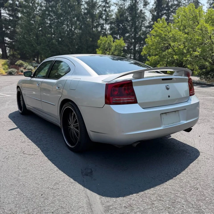 2006 Dodge Charger 6th Gen - Image 9 of 19