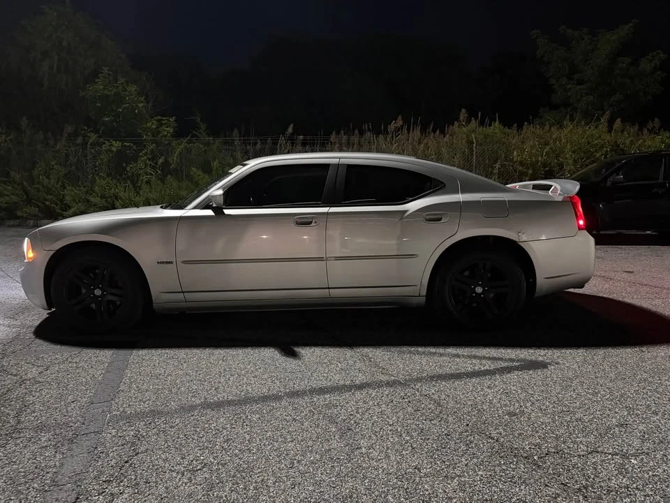 2006 Dodge Charger 6th Gen - Image 4 of 9