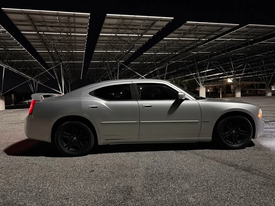 2006 Dodge Charger 6th Gen - Image 3 of 9