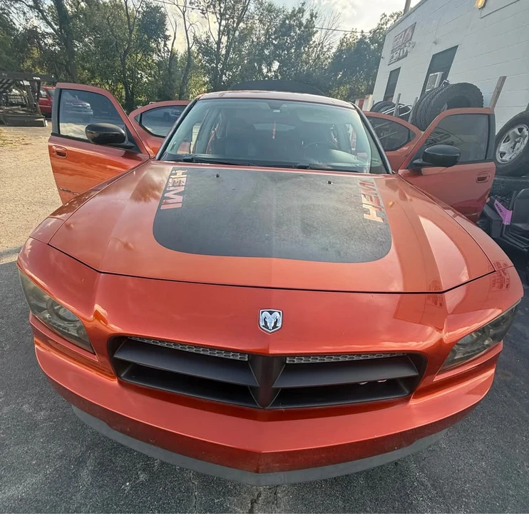 2006 Dodge Charger 6th Gen - Image 15 of 18