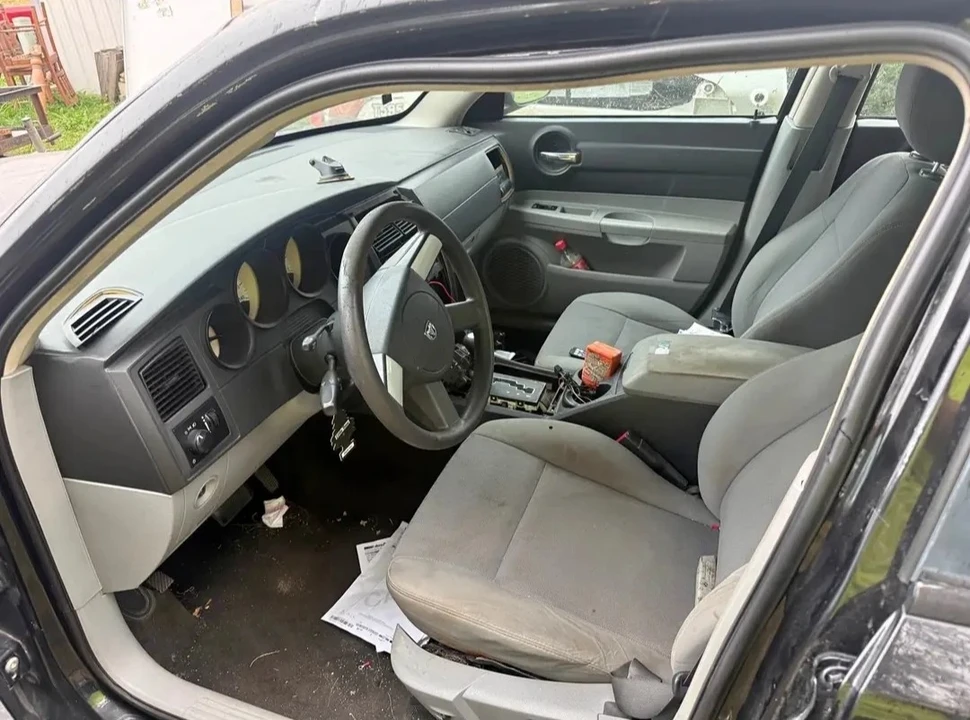 2006 Dodge Charger 6th Gen - Image 4 of 4