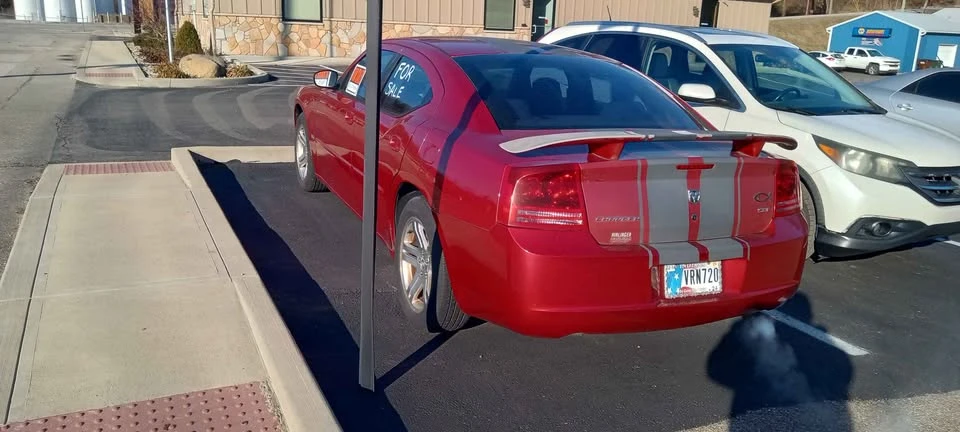 2006 Dodge Charger 6th Gen - Image 3 of 8