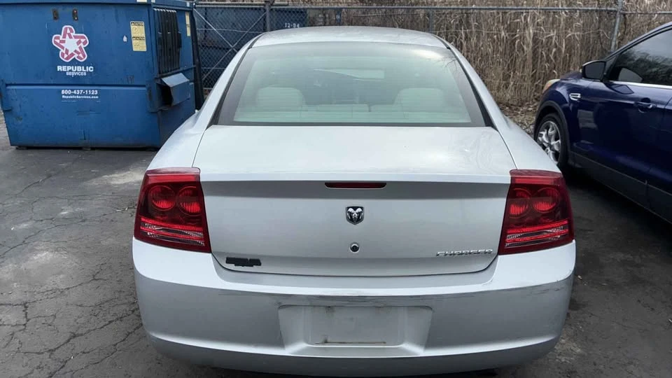 2006 Dodge Charger 6th Gen - Image 4 of 4
